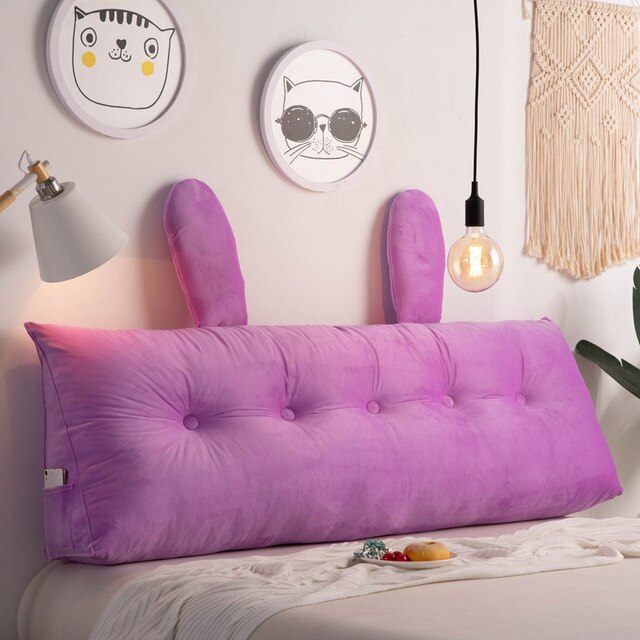 COJIN PRISMA CON BOLSILLO  PORTA CELULAR EN TELA MONTREAL CON OREJITAS